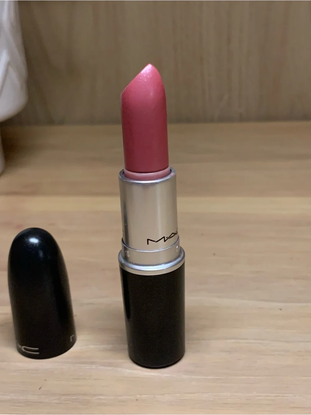 MAC Cosmetics Hot Gossip Original Formula